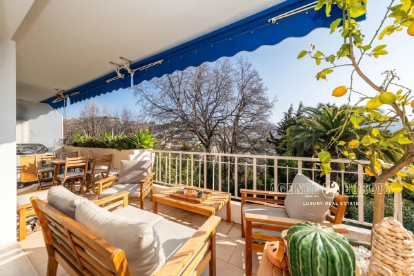 Luxury Apartment for sale in Le Cannet, 579 000 €, Photo 1