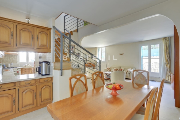 Maison de luxe à vendre à Paris 19ème, 1 350 000 €, Photo 3