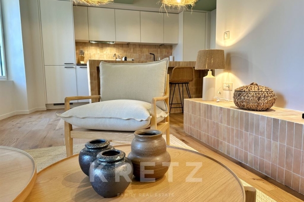 Luxury Apartment for sale in Sanary-sur-Mer, 354 900 €, Photo 1