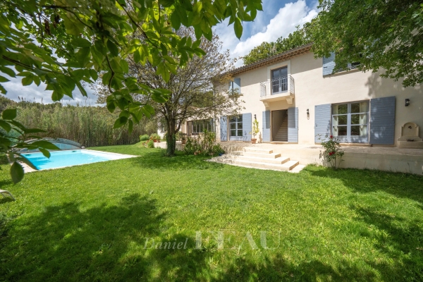 Maison de luxe à vendre à Aix-en-Provence, 1 370 000 €, Photo 1