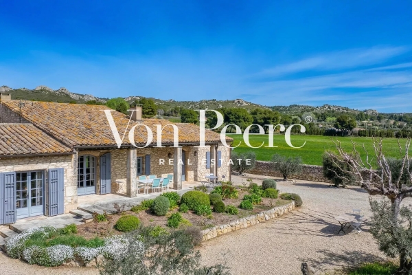 Luxury House for sale in Maussane les Alpilles, 1 395 000 €, Photo 1