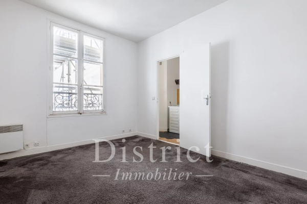 Luxury Apartment for sale in Paris 4Ème, 430 000 €, Photo 2