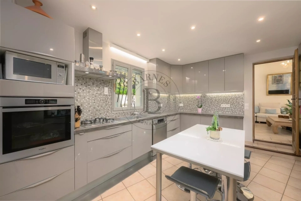 Maison de luxe à vendre à Mougins, 1 490 000 €, Photo 3