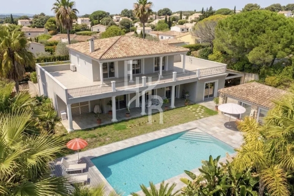 Maison de luxe à vendre à Mougins, 1 900 000 €, Photo 1