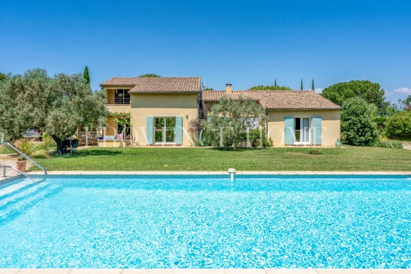 Maison de luxe à vendre à Maubec, 1 150 000 €, Photo 2