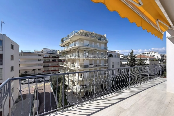 Luxury Apartment for sale in Cannes, 897 000 €, Photo 4