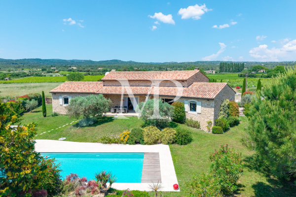 Maison de luxe à louer à Gordes, 4 900 €, Photo 1