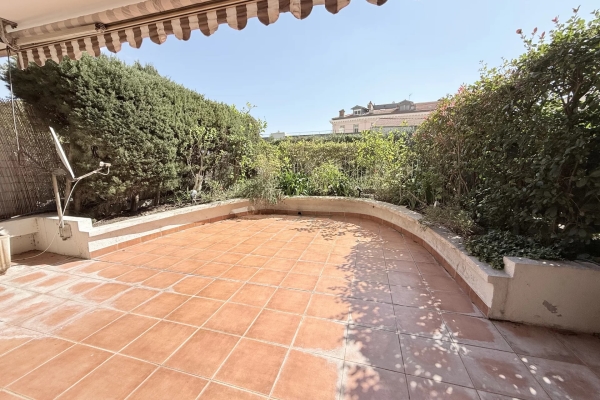 Luxury Apartment for sale in Beaulieu-sur-Mer, 820 000 €, Photo 1