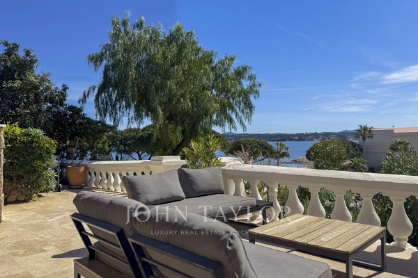 Maison de luxe à vendre à Bandol, 1 970 000 €, Photo 1