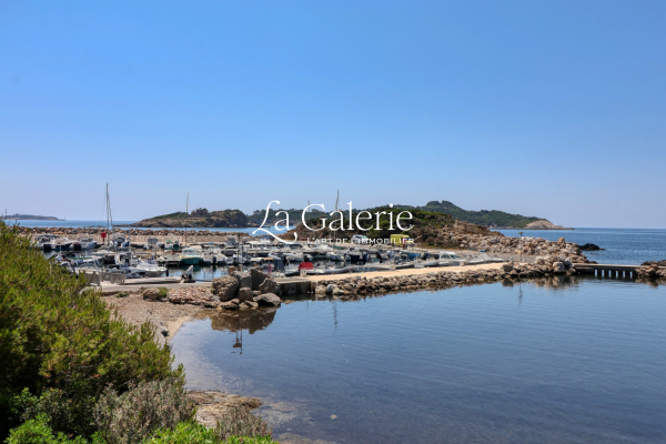 Maison de luxe à vendre à Hyères, 2 150 000 €, Photo 1