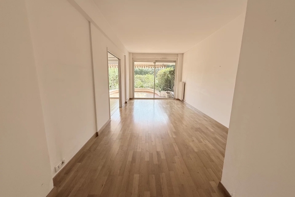 Luxury Apartment for sale in Beaulieu-sur-Mer, 820 000 €, Photo 3