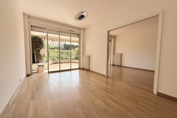 Luxury Apartment for sale in Beaulieu-sur-Mer, 820 000 €, Photo 5