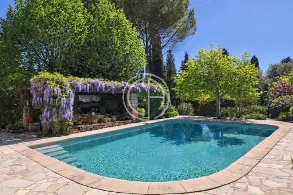 Maison de luxe à vendre à Mougins, 1 250 000 €, Photo 1