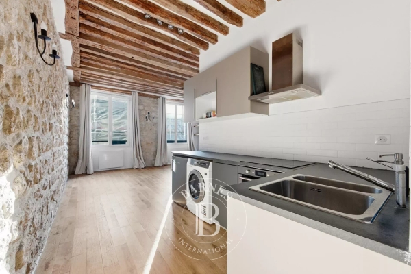Luxury Apartment for sale in Paris 4Ème, 590 000 €, Photo 4