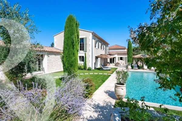 Maison de luxe à vendre à Eygalières, 2 968 000 €, Photo 1