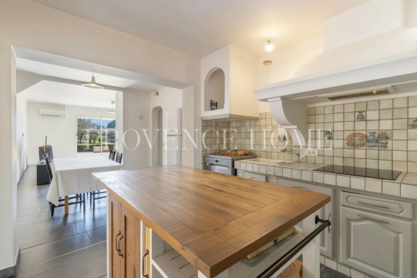 Luxury House for sale in Apt, 395 000 €, Photo 3