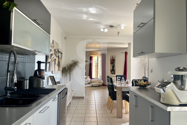 Maison de luxe à vendre à Maillane, 475 000 €, Photo 5