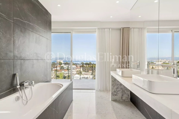 Maison de luxe à vendre à Antibes, 3 900 000 €, Photo 7