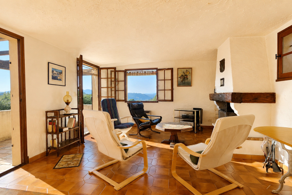 Maison de luxe à vendre à Agay, 649 000 €, Photo 2