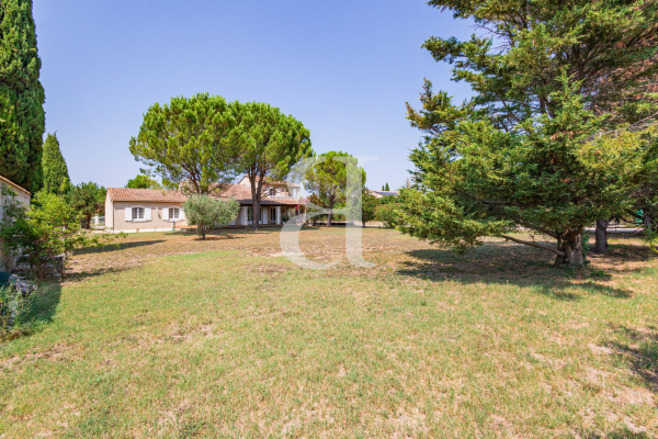 Maison de luxe à vendre à Saint-Rémy-de-Provence, 720 000 €, Photo 2