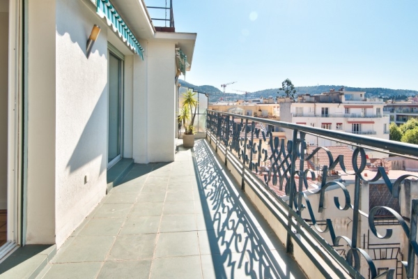 Appartement de luxe à vendre à Nice, 677 000 €, Photo 2