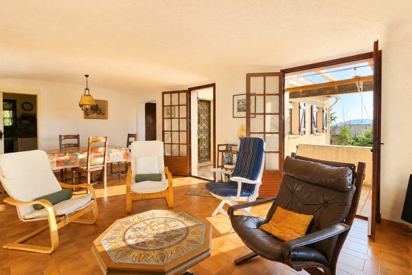 Maison de luxe à vendre à Agay, 649 000 €, Photo 4