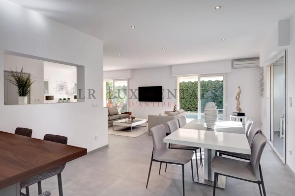 Luxury House for sale in Cap d'Antibes, 1 590 000 €, Photo 6