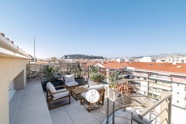Luxury Apartment for sale in Nice, 935 000 €, Photo 1