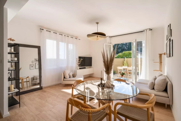 Luxury Apartment for sale in Le Cannet, 539 000 €, Photo 1