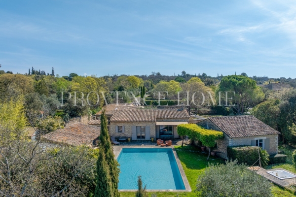 Luxury House for sale in Gordes, 1 450 000 €, Photo 1
