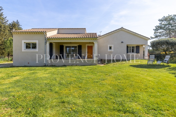 Maison de luxe à vendre à Lagnes, 470 000 €, Photo 1