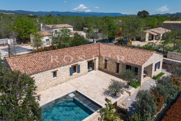 Luxury House for sale in Gordes, 1 080 000 €, Photo 1