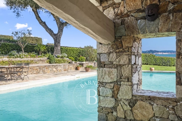 Luxury House for sale in Grimaud, 2 990 000 €, Photo 2