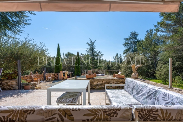 Maison de luxe à vendre à Cabrières-d'Avignon, 595 000 €, Photo 2