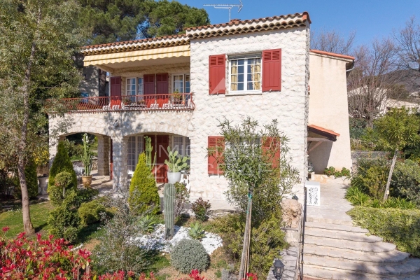 Luxury House for sale in Vence, 890 000 €, Photo 1