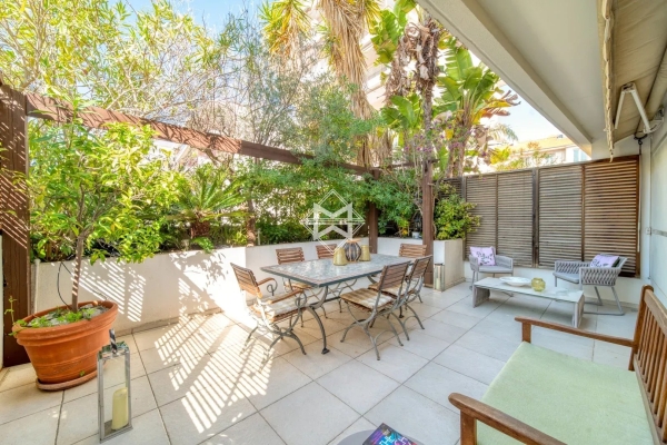 Appartement de luxe à vendre à Cannes, 990 000 €, Photo 1
