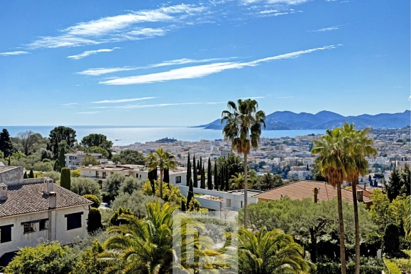 Luxury Apartment for sale in Le Cannet, 770 000 €, Photo 1