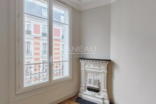 Luxury Apartment for sale in Paris 14Ème, 434 000 €, Photo 1