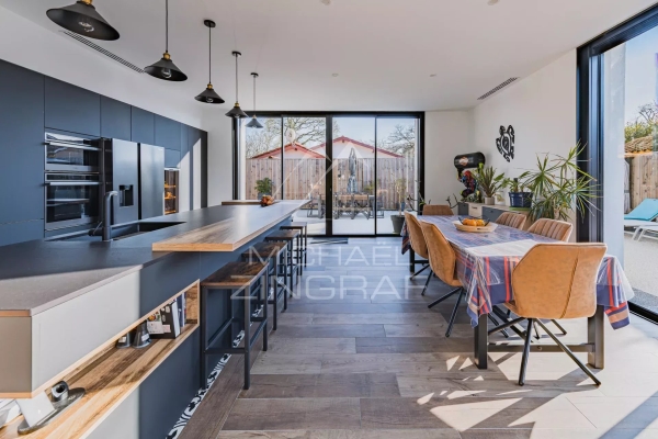Luxury House for sale in Gujan-Mestras, 735 000 €, Photo 3