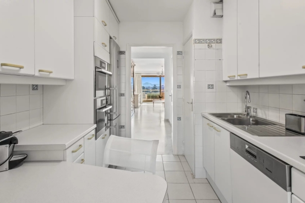 Luxury Apartment for sale in Le Cannet, 740 000 €, Photo 6