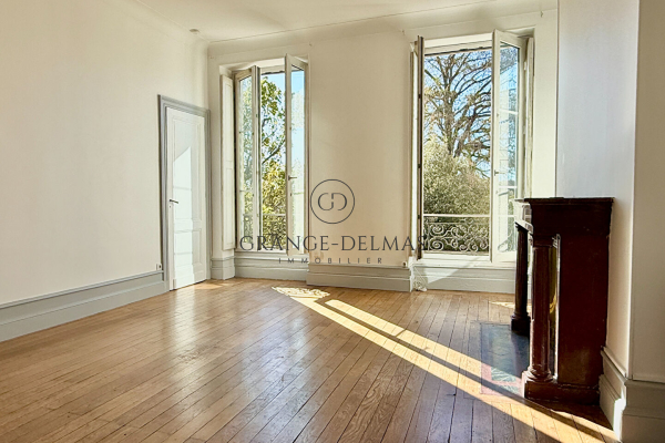 Appartement de luxe à vendre à Bordeaux, 349 000 €, Photo 2