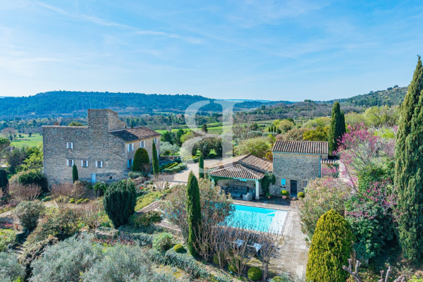 Luxury House for sale in Gordes, 5 900 000 €, Photo 2