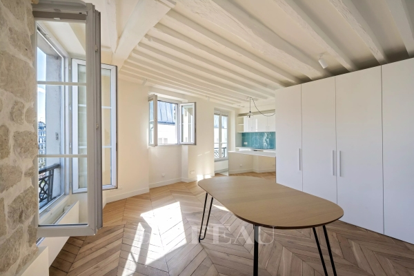 Appartement de luxe à vendre à Paris 3ème, 650 000 €, Photo 2