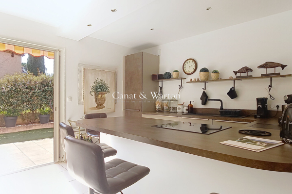 Maison de luxe à vendre à Fréjus, 667 000 €, Photo 4