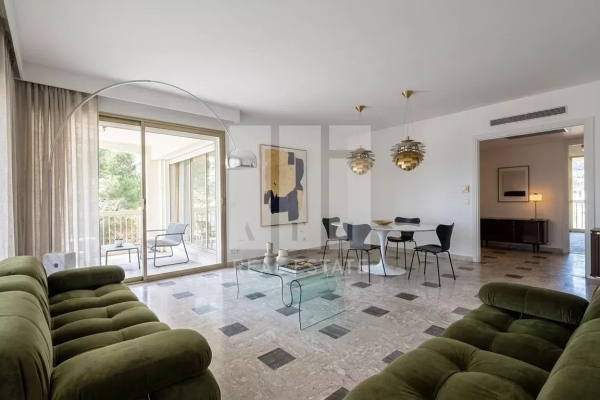 Luxury Apartment for sale in Cannes, 639 000 €, Photo 1