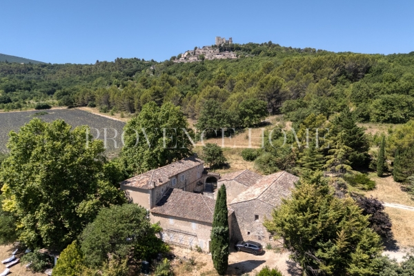 Maison de luxe à vendre à Lacoste, 2 800 000 €, Photo 1