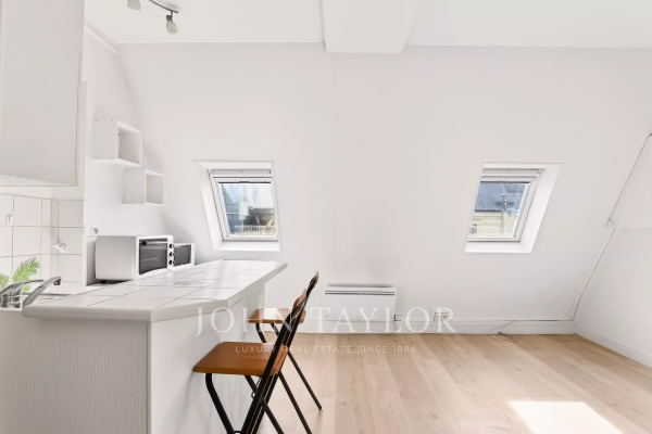 Appartement de luxe à vendre à Paris 10ème, 250 000 €, Photo 2