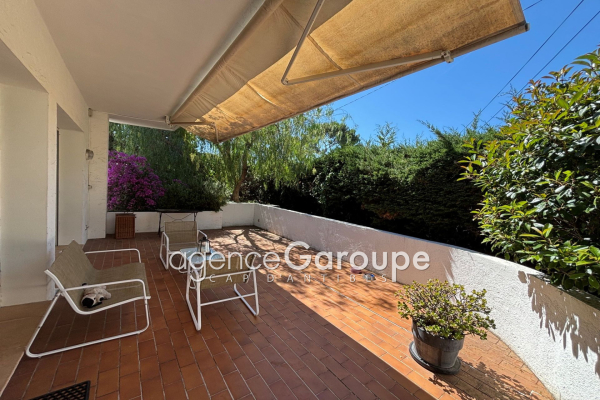 Maison de luxe à vendre à Cap d'Antibes, 2 300 000 €, Photo 2