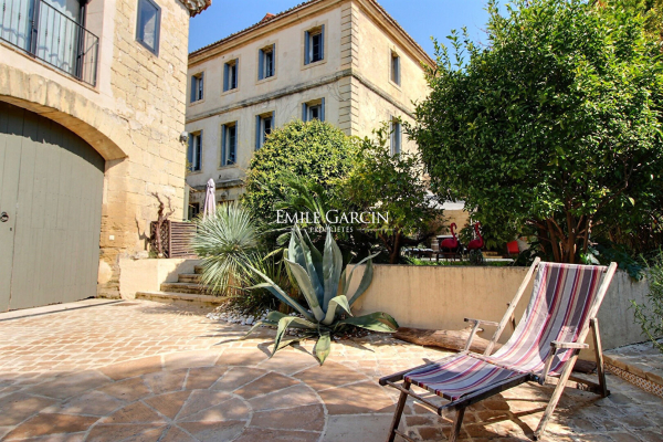 Maison de luxe à vendre à Aigues-Mortes, 1 275 000 €, Photo 1