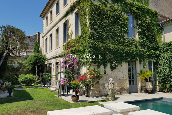 Maison de luxe à vendre à Aigues-Mortes, 1 275 000 €, Photo 1